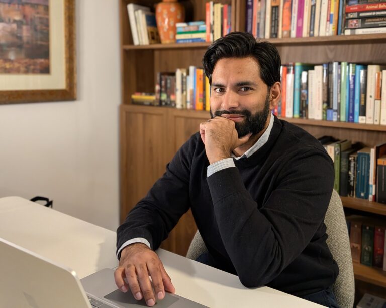 Photo of Dr. Belal Zia, a Muslim psychologist and Muslim therapist who treats mental health problems for Muslims.